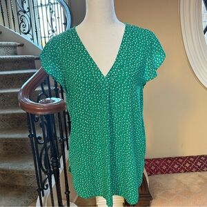 Adrianna Papell Green Patterned V-Neck Blouse